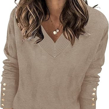 Pull en maille uni à col en V – Coupe ample et polyvalente