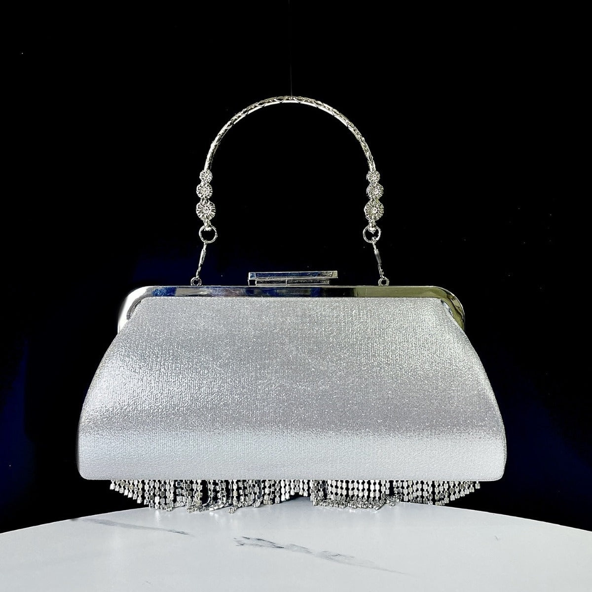Sac de soirée princesse avec pompons – À main, épaule ou bandoulière, idéal pour les dîners et banquets